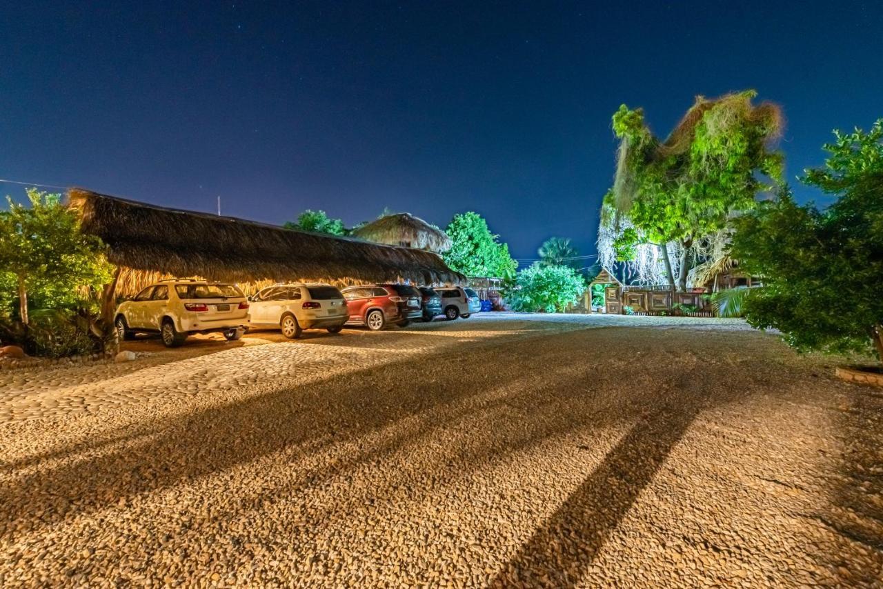 Vista De Aguilas Ecolodge Pedernales Exterior foto