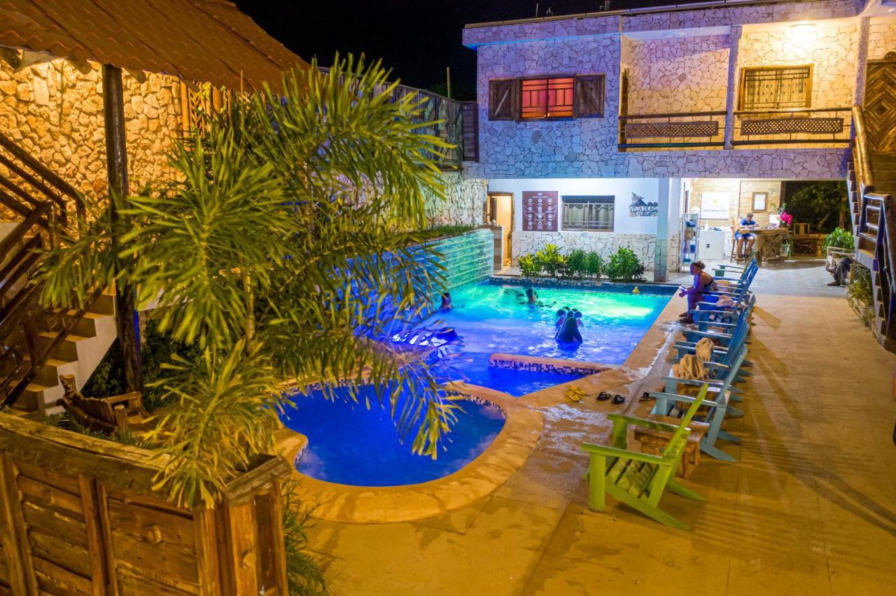Vista De Aguilas Ecolodge Pedernales Exterior foto