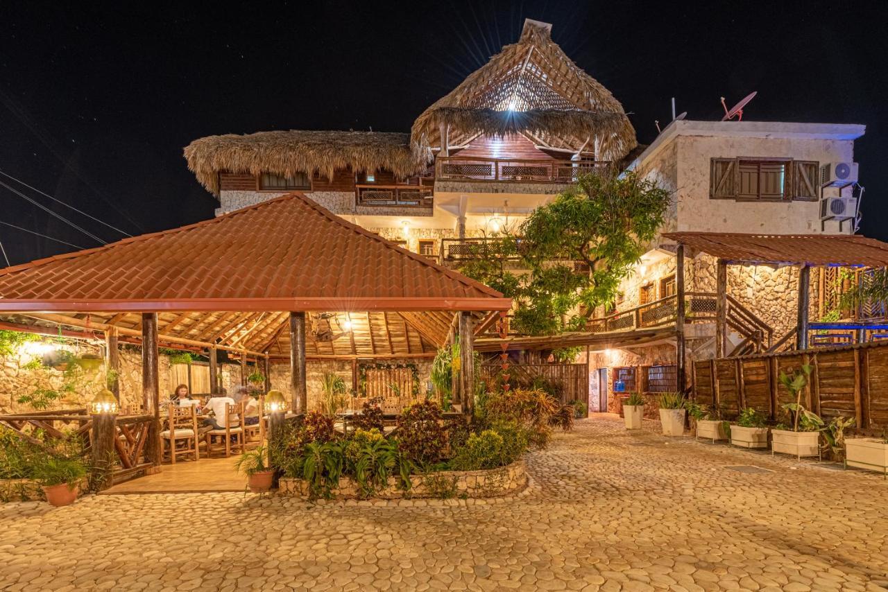 Vista De Aguilas Ecolodge Pedernales Exterior foto